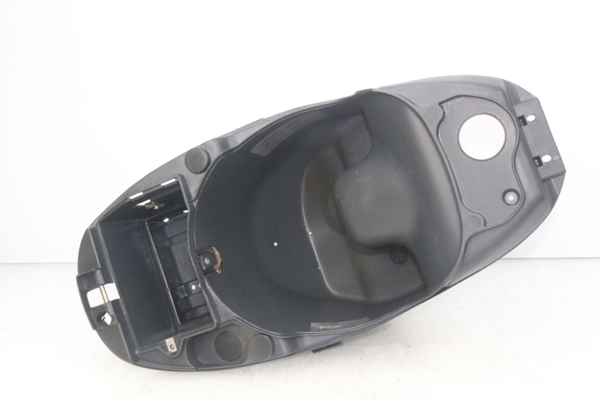 photo de SEAT STORAGE BOX PIAGGIO LIBERTY 4T 50 (2004 - 2008)