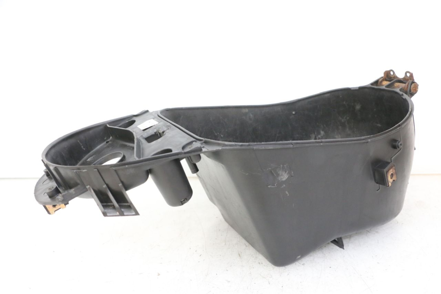 photo de UNDERSEAT STORAGE MBK BOOSTER NEXT GENERATION 50 (1995 - 1998)