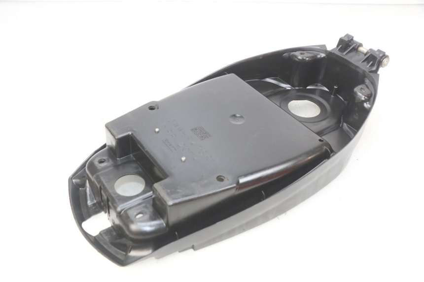 photo de SEAT STORAGE BOX MBK BOOSTER SPIRIT NAKED 50 (2004 - 2017)