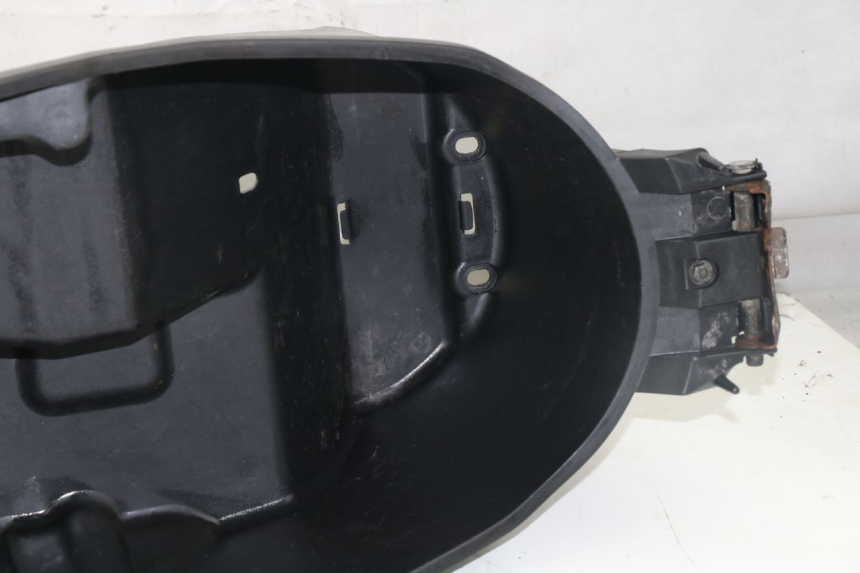 photo de SEAT STORAGE BOX MBK SKYLINER 125 (1998 - 2001)