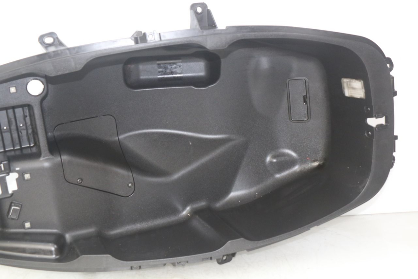 photo de UNDERSEAT STORAGE PIAGGIO MP3 500 (2014 - 2016)