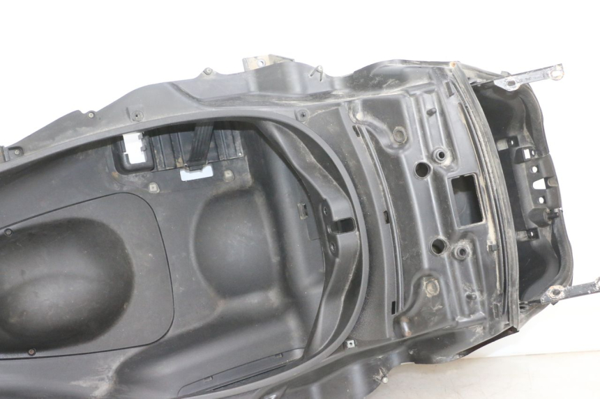 photo de UNDERSEAT STORAGE PIAGGIO MP3 RL 250 (2006 - 2010) - Product overview