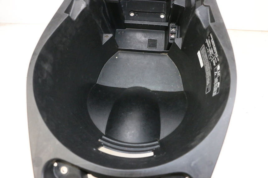 photo de UNDERSEAT STORAGE YAMAHA NEO'S CORE 1 (2022 - 2026) - Component detail