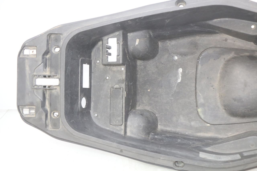 photo de UNDERSEAT STORAGE GILERA NEXUS 125 (2009 - 2013)