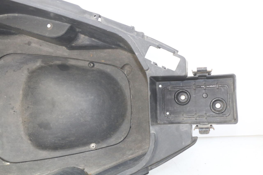 photo de UNDERSEAT STORAGE GILERA NEXUS 125 (2009 - 2013)