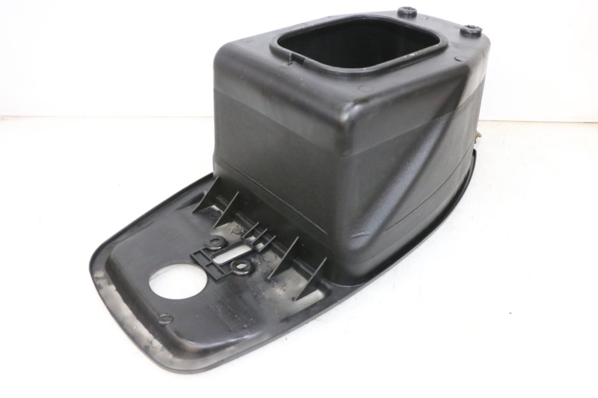 photo de UNDERSEAT STORAGE JM MOTORS OLDIES GT 4T 50 (2018 - 2025) - Zoom on usage condition