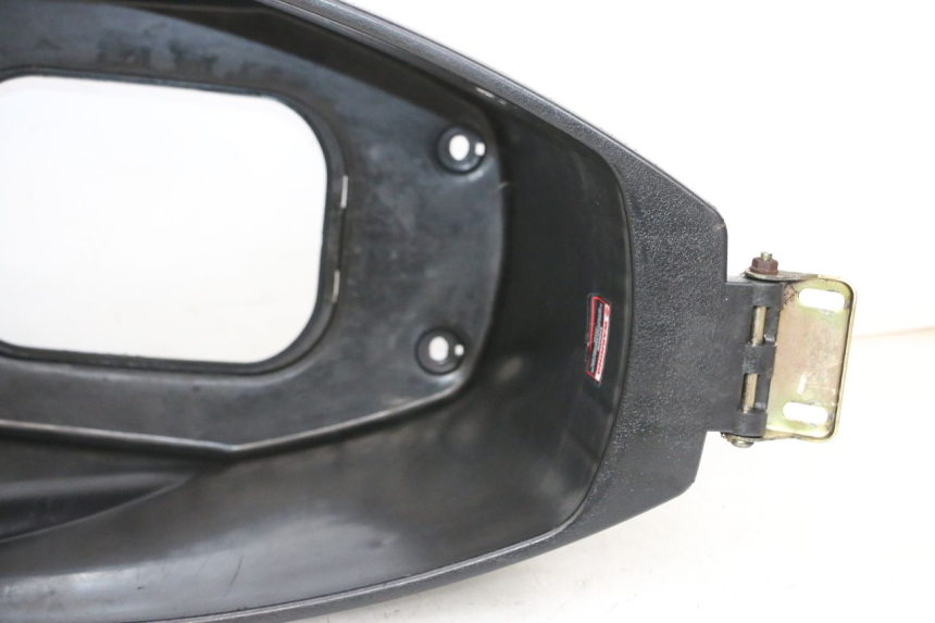 photo de UNDERSEAT STORAGE JM MOTORS OLDIES GT 4T 50 (2018 - 2025) - Surface and material condition