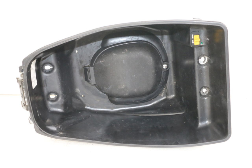 photo de UNDERSEAT STORAGE SYM ORBIT 50 (2008 - 2010)
