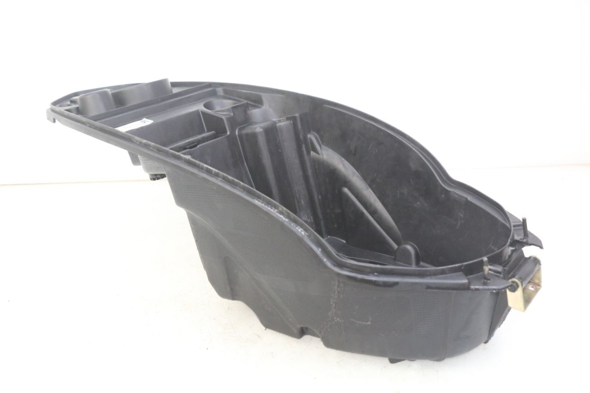 photo de SEAT STORAGE BOX PEUGEOT KISBEE 2T 50 (2010 - 2017)