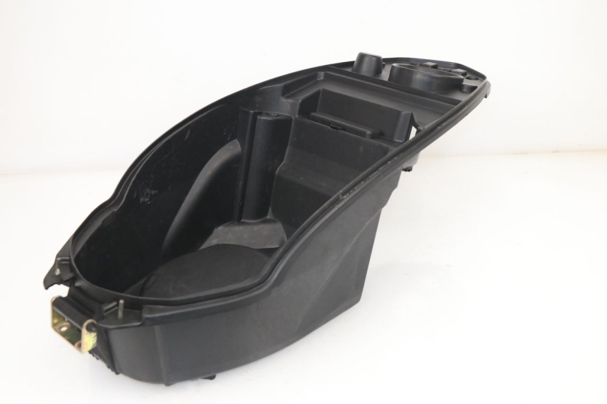 photo de SEAT STORAGE BOX PEUGEOT KISBEE 4T 50 (2018 - 2022)