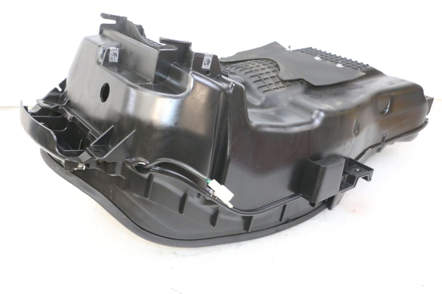 photo de UNDERSEAT STORAGE PEUGEOT SATELIS 125 (2013 - 2018)