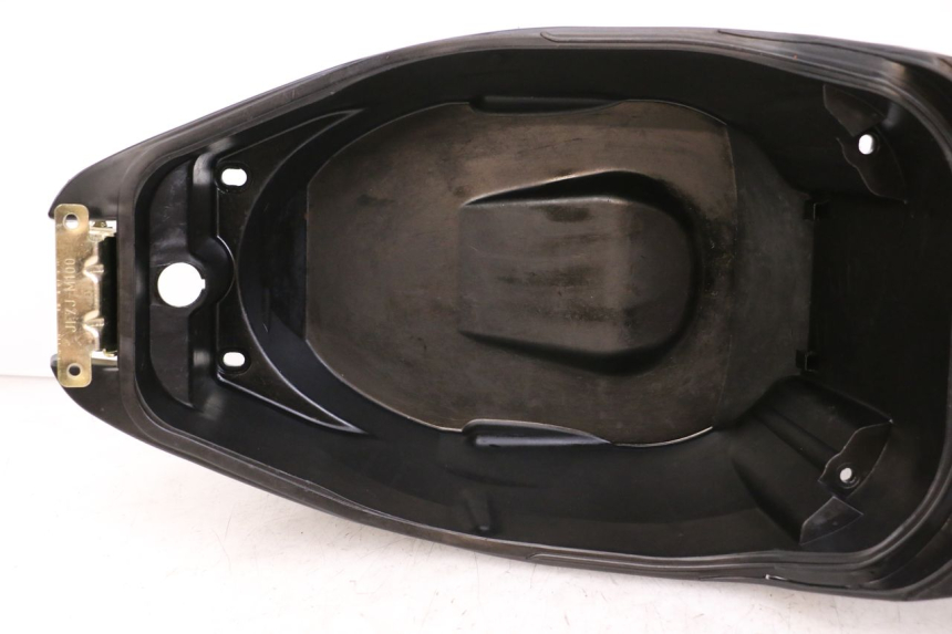 photo de UNDERSEAT STORAGE PEUGEOT SPEEDFIGHT 4 2T 50 (2015 - 2019)