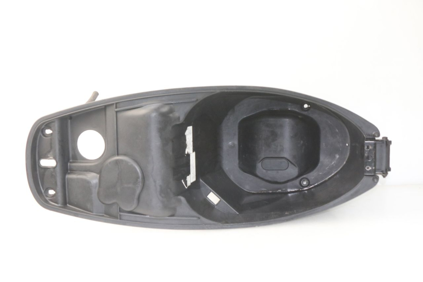 photo de SEAT STORAGE BOX PEUGEOT TWEET 125 (2010 - 2017)