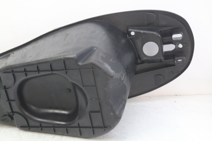 photo de UNDERSEAT STORAGE PEUGEOT VIVACITY 125 (2010 - 2017)