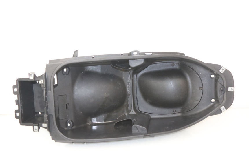 photo de UNDERSEAT STORAGE PIAGGIO BEVERLY 125 (1998 - 2005)
