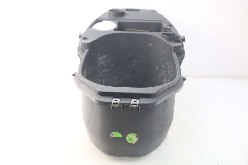 photo de UNDERSEAT STORAGE PIAGGIO FLY 2T 50 (2004 - 2017)