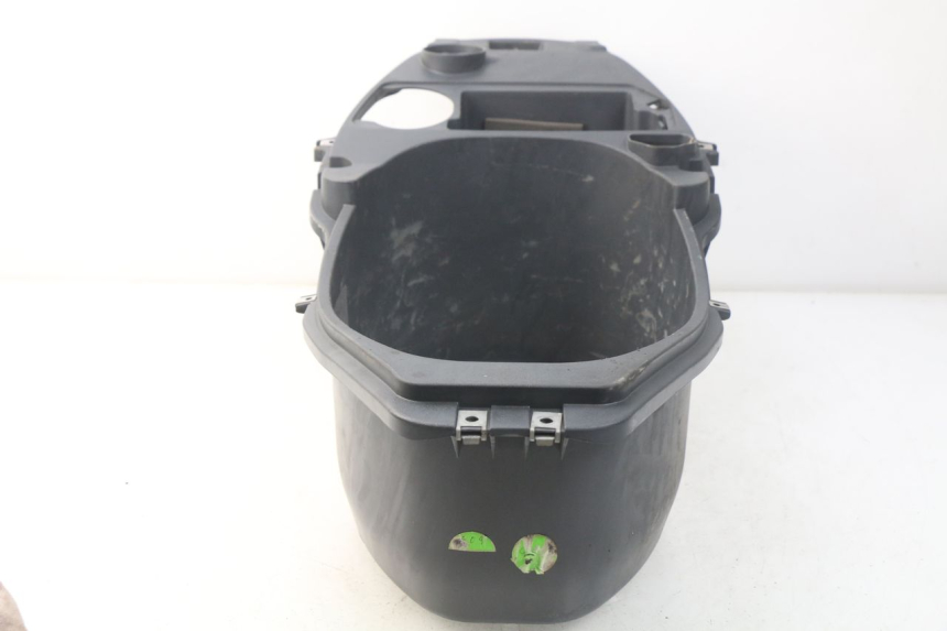 photo de UNDERSEAT STORAGE PIAGGIO FLY 2T 50 (2004 - 2017)