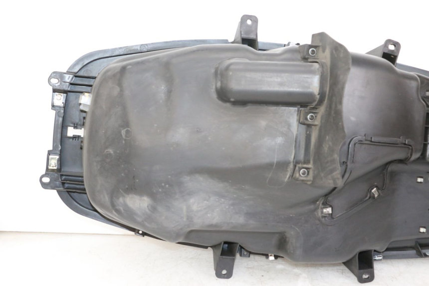 photo de UNDERSEAT STORAGE PIAGGIO MP3 HPE 350 (2018 - 2020)