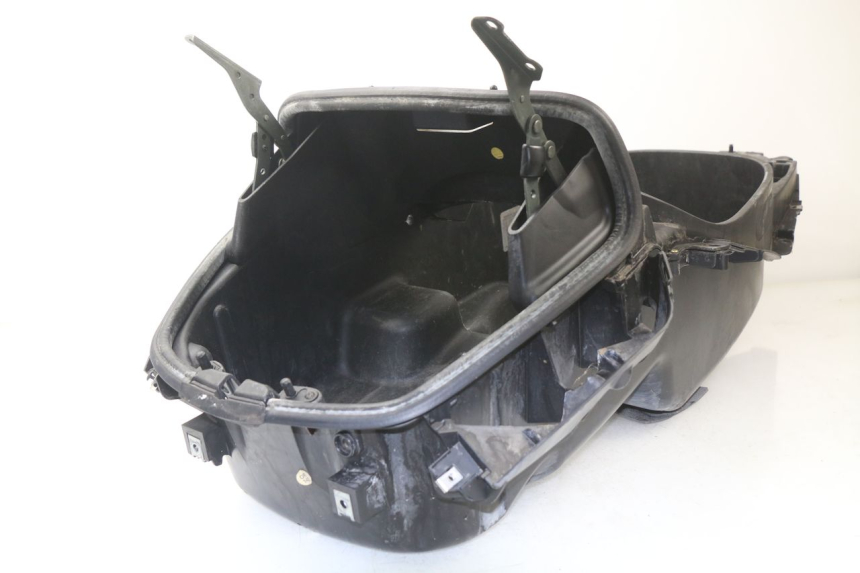 photo de SEAT STORAGE BOX PIAGGIO X8 125 (2004 - 2007)