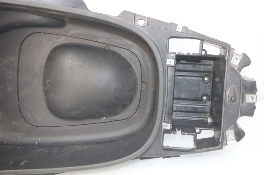 photo de SEAT STORAGE BOX PIAGGIO XEVO - X EVO 125 (2007 - 2016)