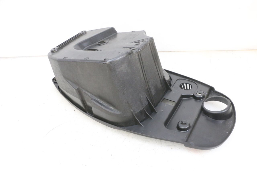 photo de UNDERSEAT STORAGE JM MOTORS SANTANA EVO 50 (2024 - 2026) - Component detail