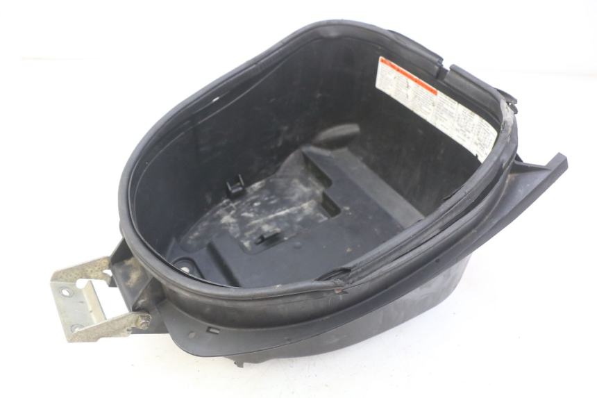 photo de SEAT STORAGE BOX SUZUKI SIXTEEN 125 (2008 - 2010)