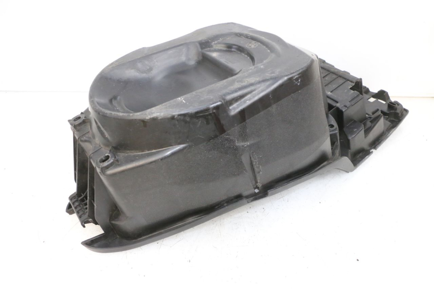 photo de UNDERSEAT STORAGE PEUGEOT SPEEDFIGHT 4 4T EFI 50 (2021 - 2025) - Zoom on usage condition