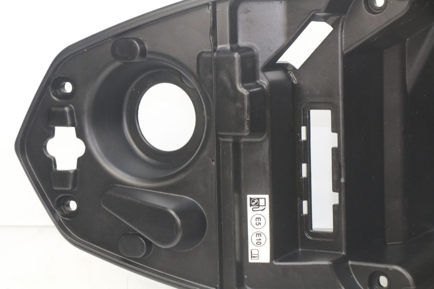 photo de UNDERSEAT STORAGE PEUGEOT STREETZONE 4T 50 (2018 - 2023)