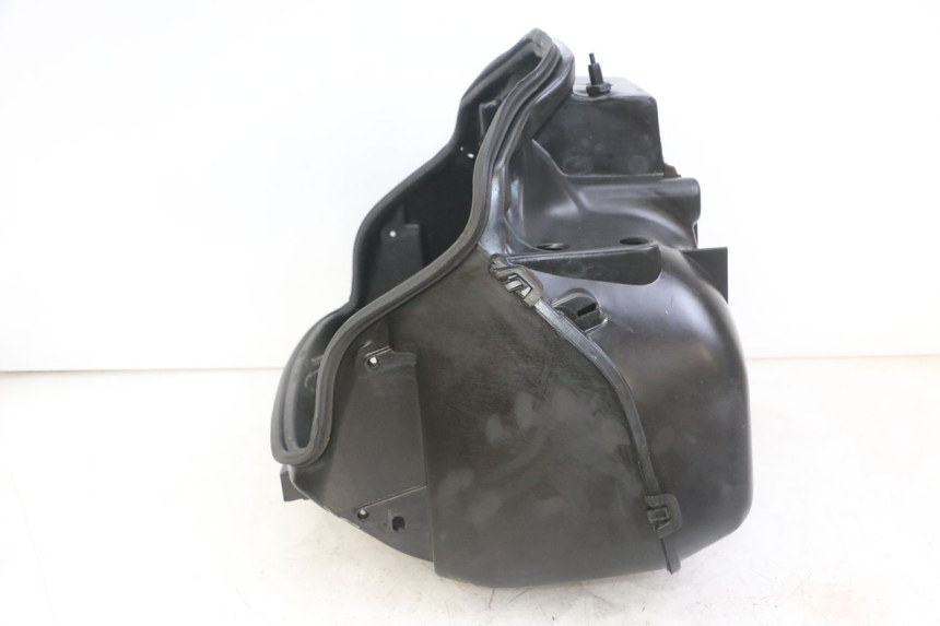 photo de UNDERSEAT STORAGE PIAGGIO SUPER LX 125 (2000 - 2003)