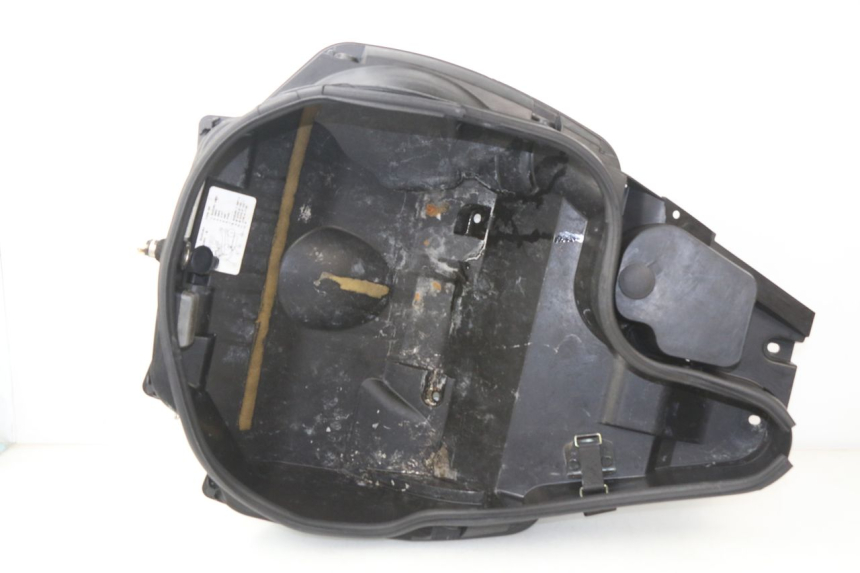 photo de UNDERSEAT STORAGE SUZUKI UH BURGMAN 125 (2002 - 2006)
