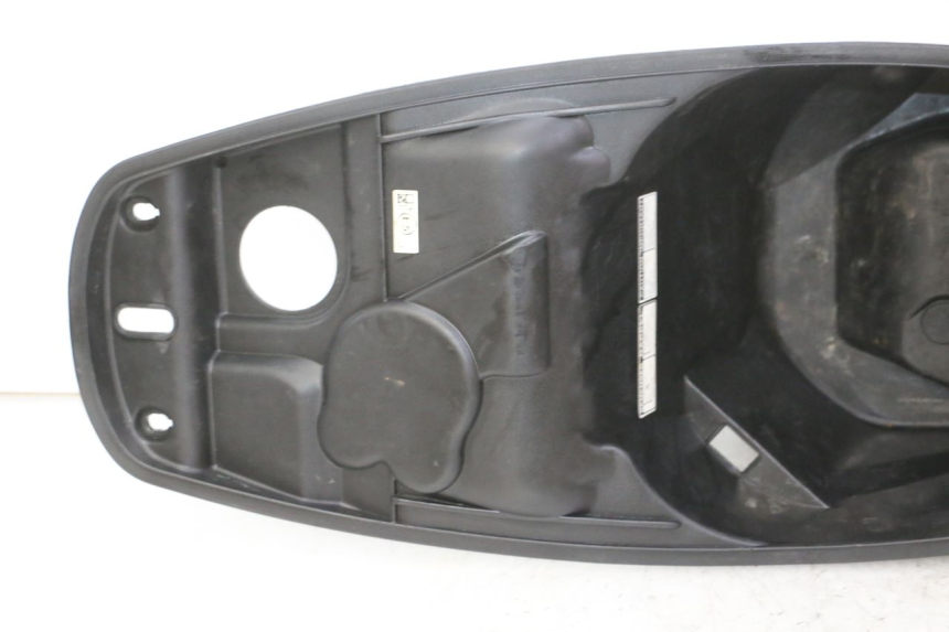 photo de SEAT STORAGE BOX PEUGEOT TWEET 4T 50 (2018 - 2020)