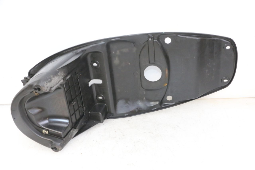 photo de UNDERSEAT STORAGE PEUGEOT TWEET PRO CARGO 50 (2018 - 2020)