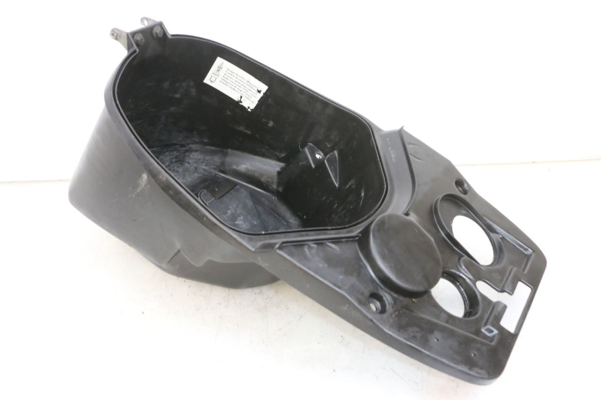 photo de UNDERSEAT STORAGE PEUGEOT VIVACITY 100 (1999 - 2008) - Product overview