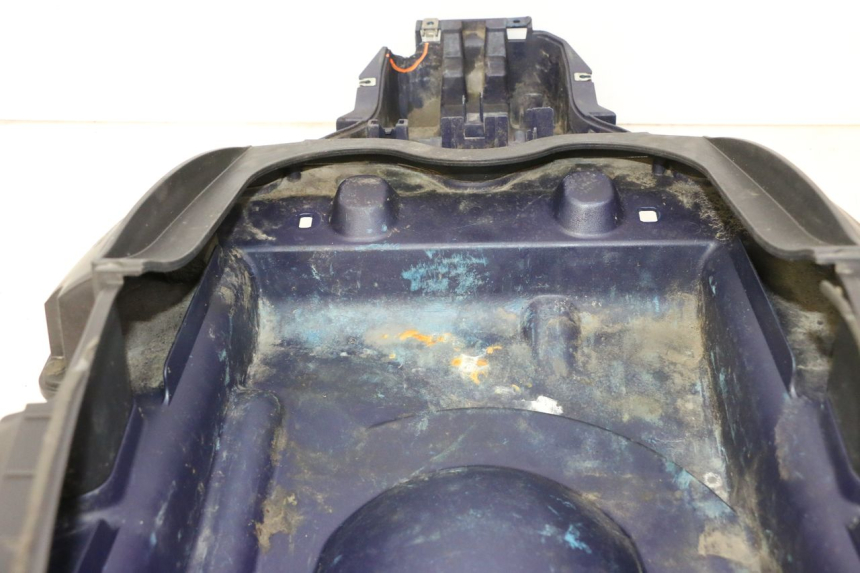 photo de UNDERSEAT STORAGE YAMAHA X-CITY XCITY 125 (2007 - 2008)