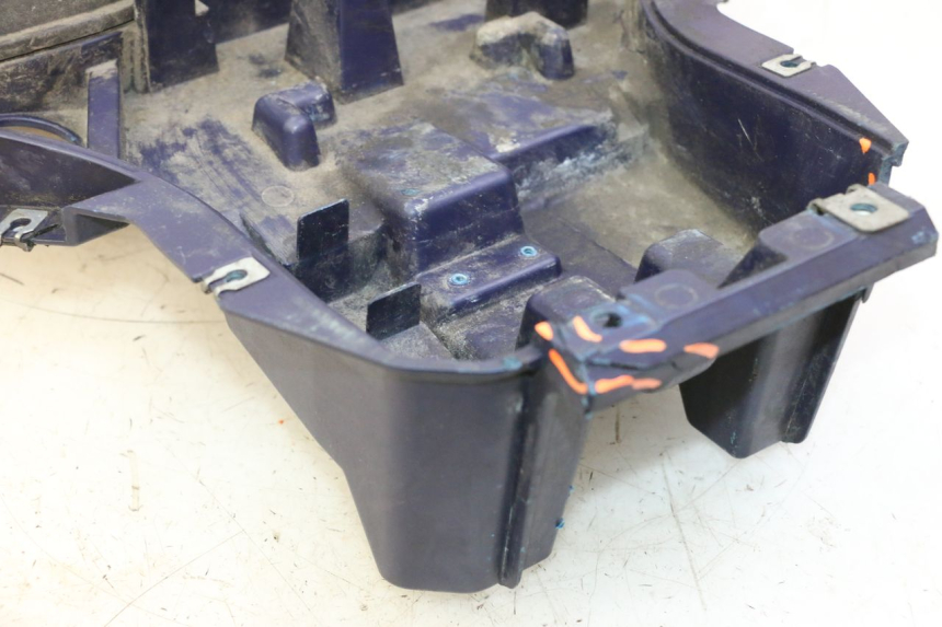 photo de UNDERSEAT STORAGE YAMAHA X-CITY XCITY 125 (2007 - 2008)