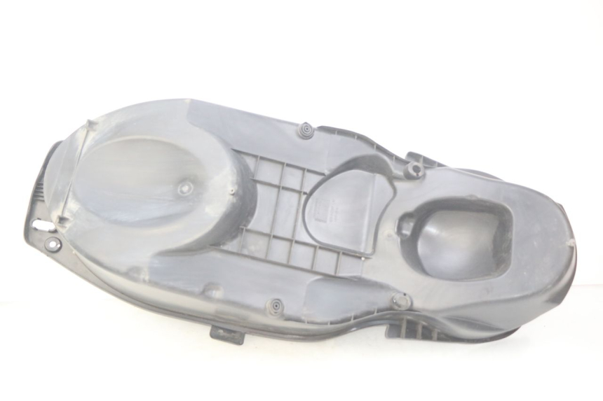 photo de SEAT STORAGE BOX YAMAHA XMAX X-MAX 125 (2006 - 2009) - Zoom on usage condition