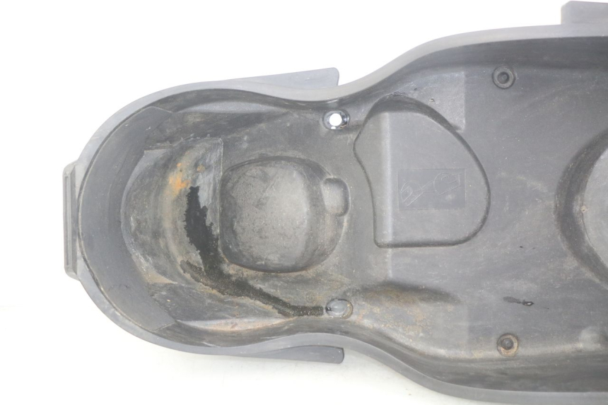 photo de SEAT STORAGE BOX YAMAHA XMAX X-MAX 125 (2006 - 2009) - Fixing points details