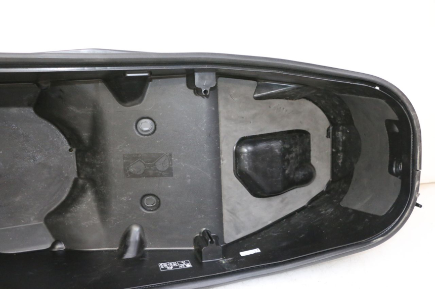 photo de UNDERSEAT STORAGE YAMAHA XMAX X-MAX 125 (2021 - 2025)