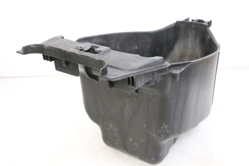 photo de UNDERSEAT STORAGE YAMAHA YE ZEST 50 (1992 - 1998)