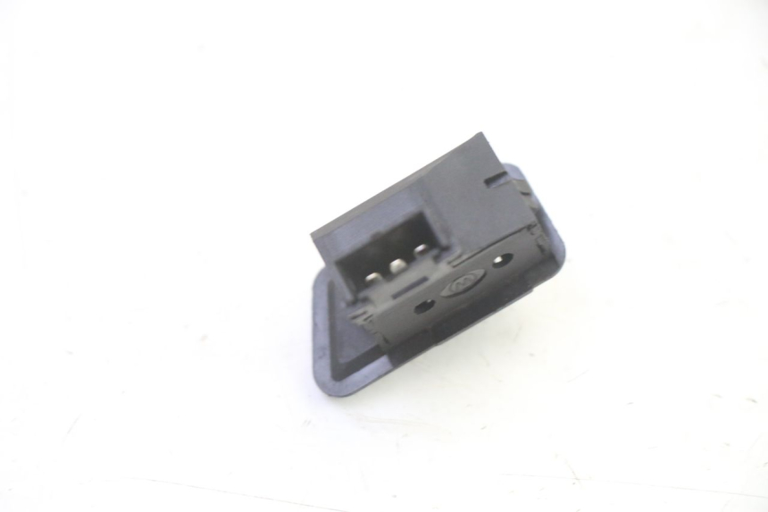photo de TURN SIGNAL SWITCH MOTRON BREEZY 4T 50 (2021 - 2025)