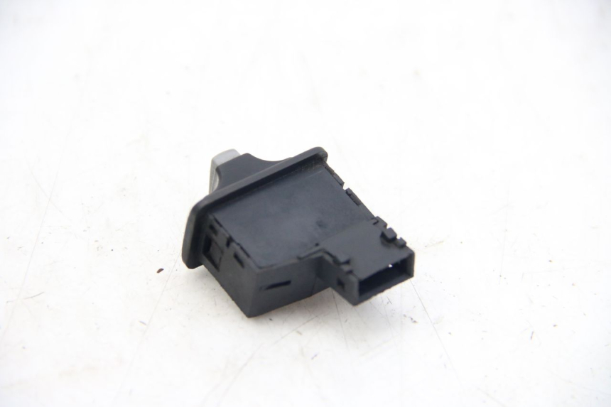 photo de TURN SIGNAL SWITCH ECCITY ARTELEC 670 1 (2013 - 2017)