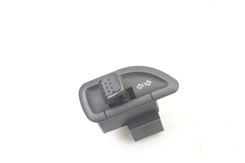 photo de TURN SIGNAL SWITCH GILERA STALKER 50 (1997 - 2005)