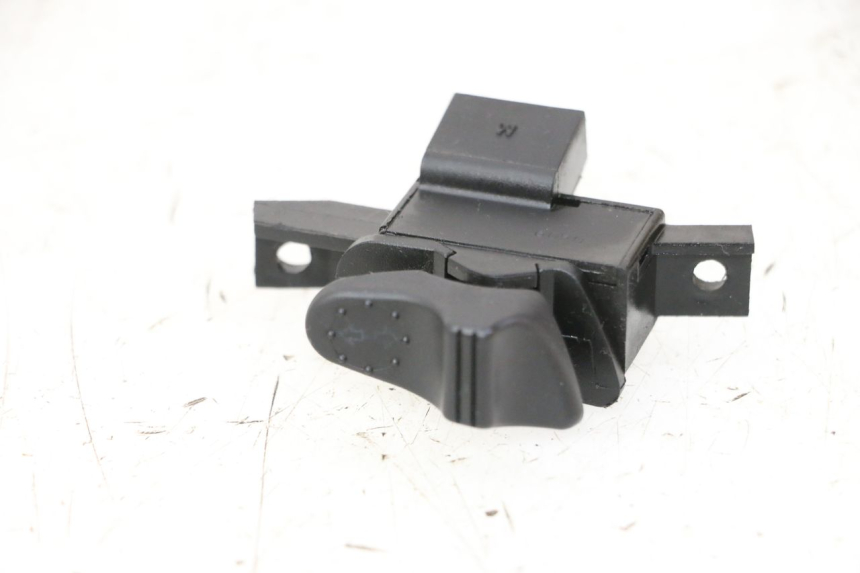 photo de TURN SIGNAL SWITCH PIAGGIO LXV 4T 50 (2009 - 2013)