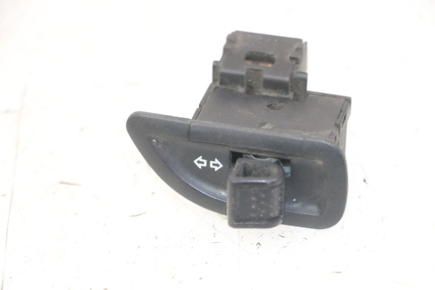 photo de TURN SIGNAL SWITCH PIAGGIO MP3 LT 300 (2010 - 2016)