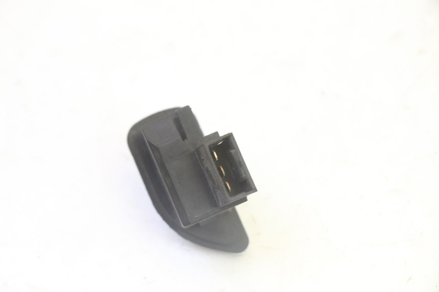 photo de TURN SIGNAL SWITCH PIAGGIO MP3 LT 300 (2010 - 2016) - Alternative perspective