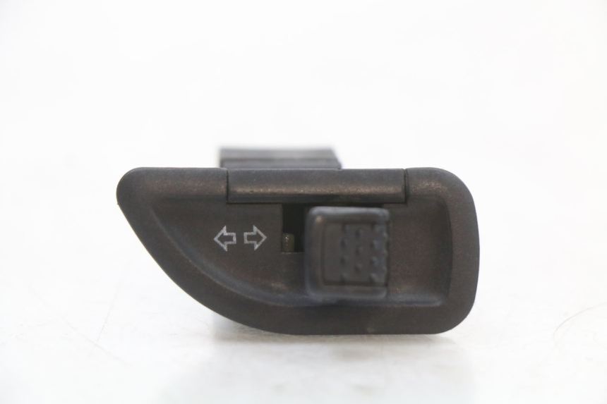 photo de TURN SIGNAL SWITCH PIAGGIO MP3 125 (2006 - 2014)