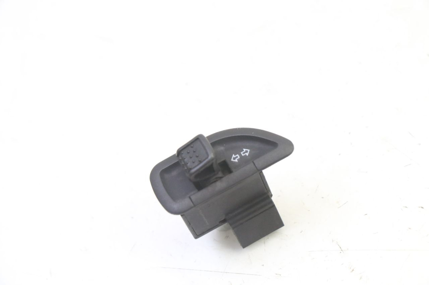 photo de TURN SIGNAL SWITCH PIAGGIO MP3 RL 250 (2007 - 2010)