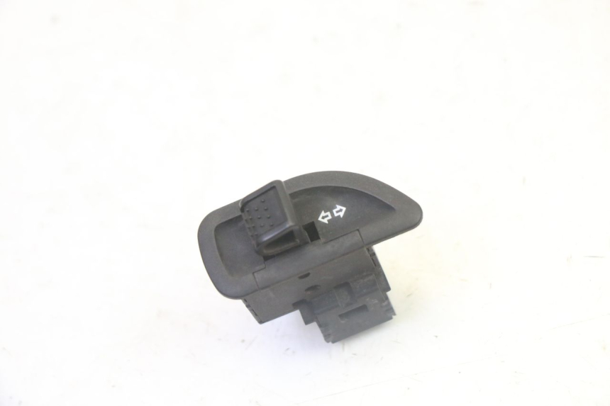 photo de TURN SIGNAL SWITCH PIAGGIO MP3 500 (2011 - 2015)
