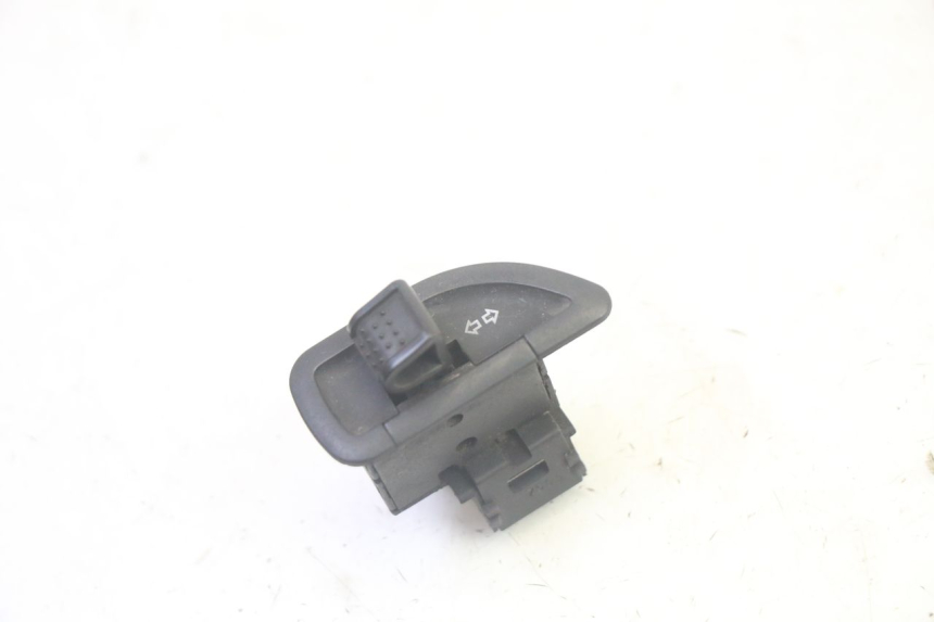 photo de TURN SIGNAL SWITCH PIAGGIO MP3 500 (2016 - 2018) - Main view
