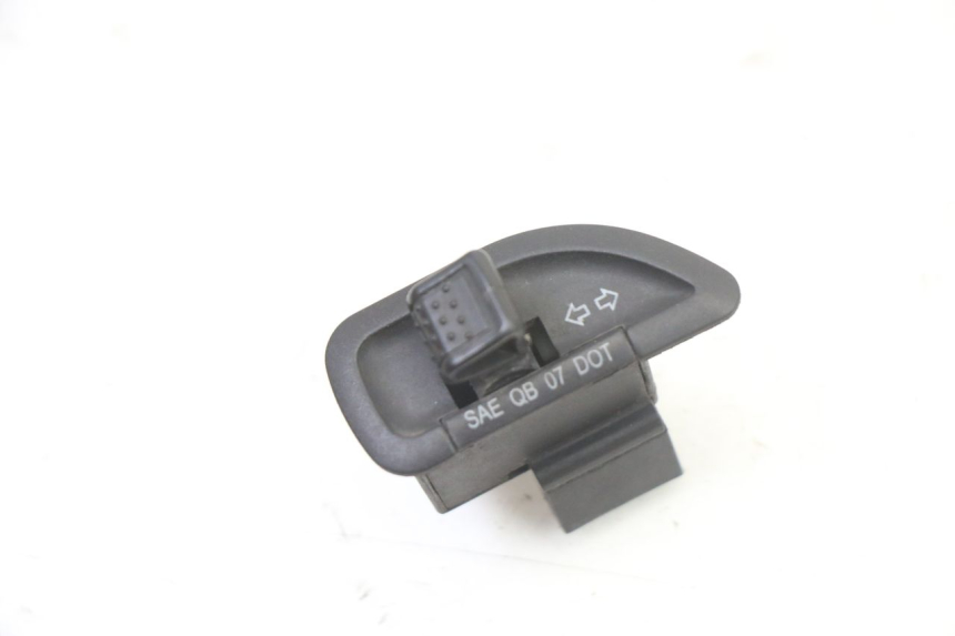 photo de TURN SIGNAL SWITCH PIAGGIO NRG POWER PUREJET 50 (2018 - 2021)